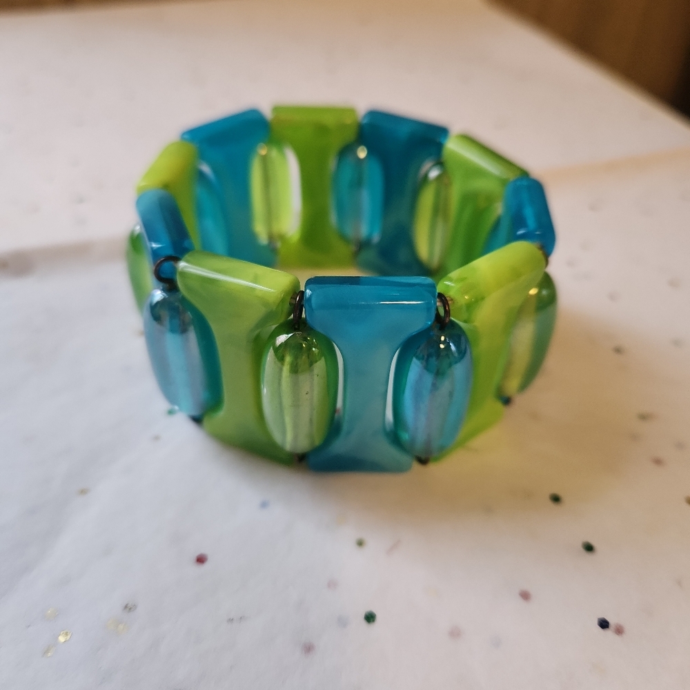 2-Tone elastic bangle EUC